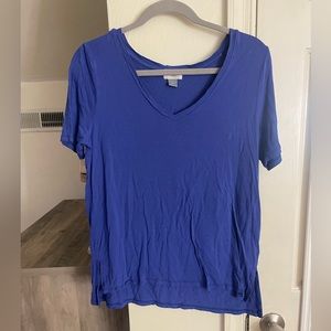Women’s old navy blue v neck shirt